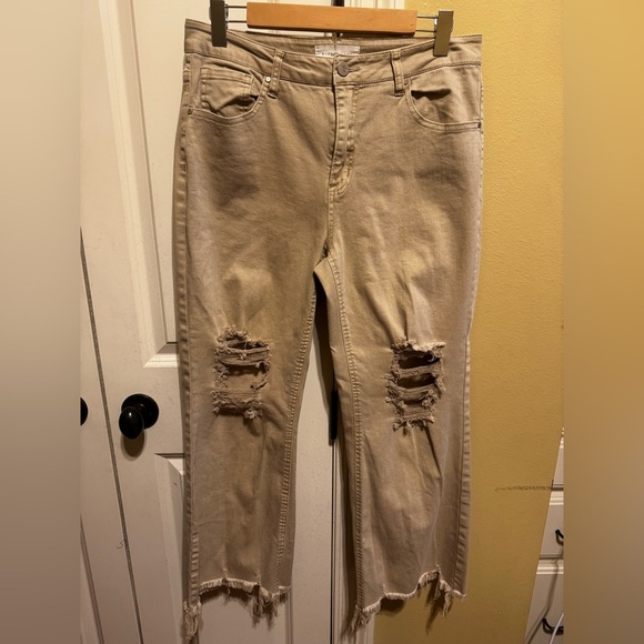 Risen Jeans High Rise Distressed Straight Leg Sand Khaki Color Sz 11 Waist 30 - Picture 2 of 16
